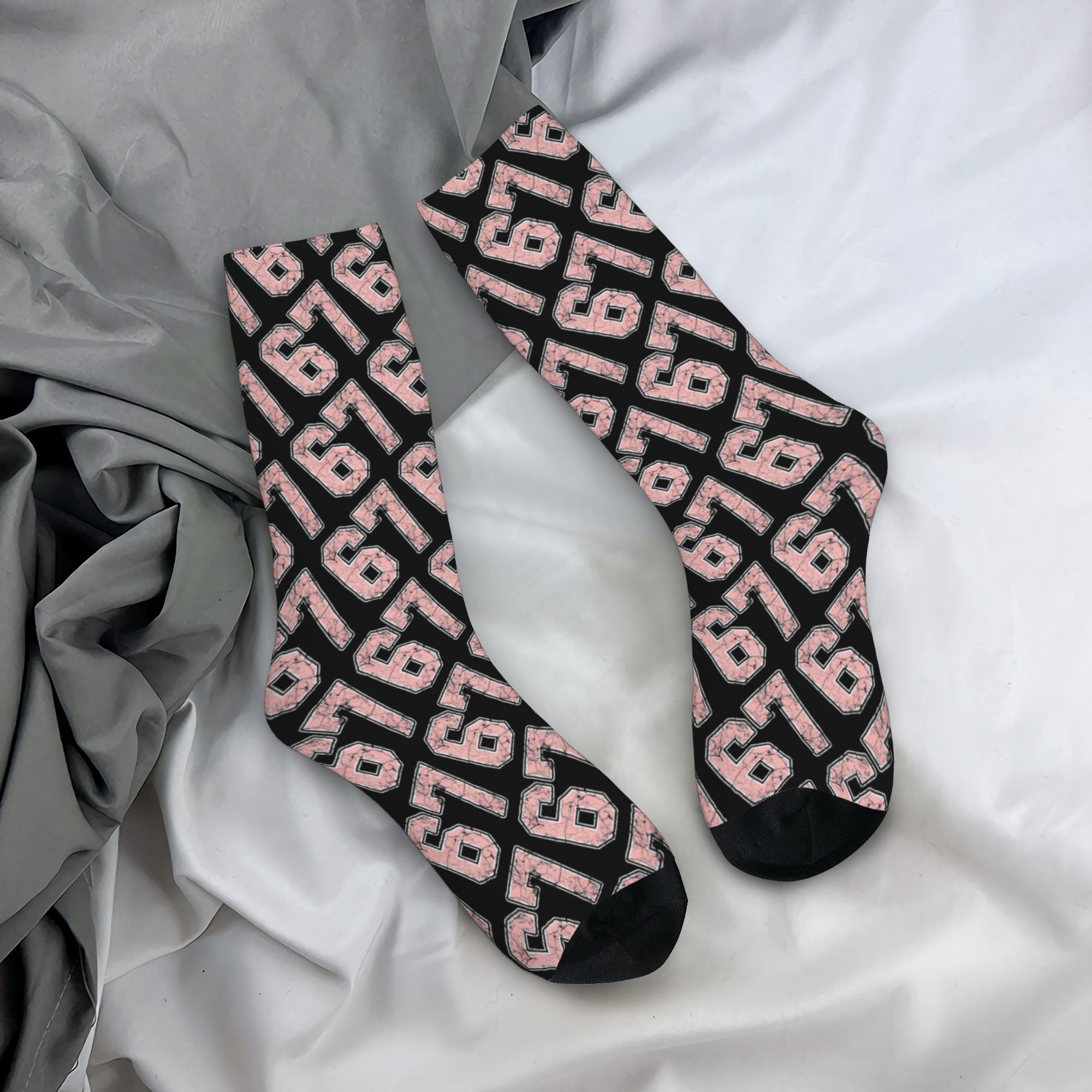 جوارب مخصصة مضحكة برقم سبعة وس - مراجعة Dress Sock Men وسعره